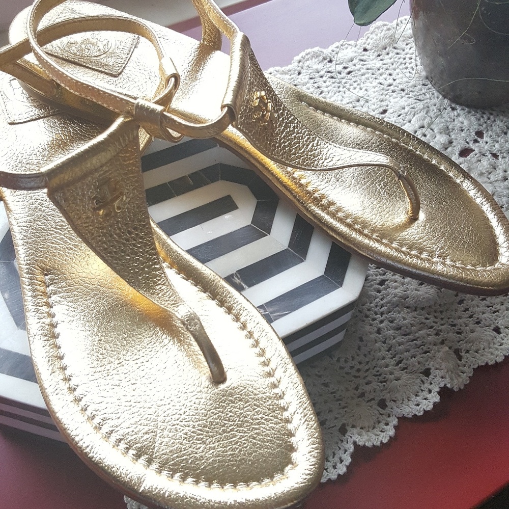 Tory Burch gold thong sandal 10m
